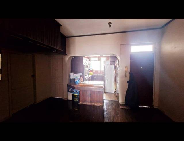 2 BEDROOM APARTMENT FOR SALE IN HILLBROW